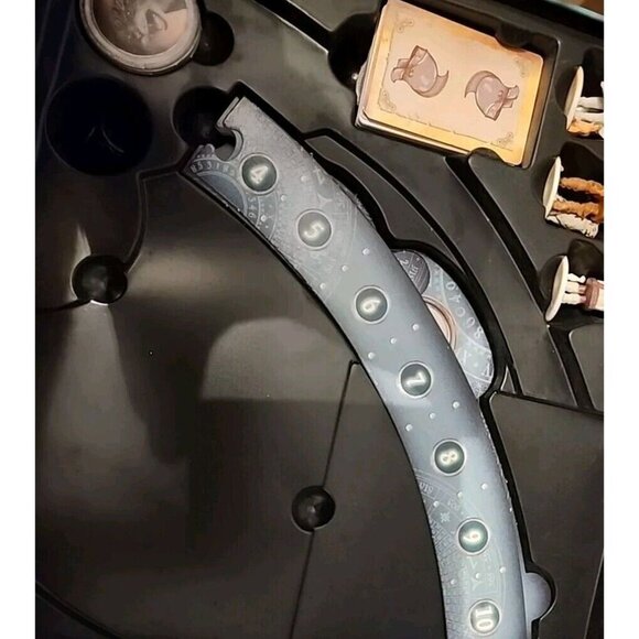 The Golden Compass Adventurous DVD board Game in Tin 2007 - Picture 11 of 16